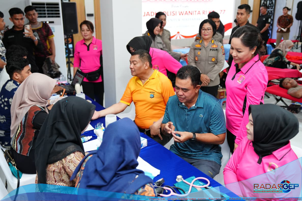 HUT ke-77, Polwan Polda Sumut Bersama Bhayangkari Tebar Kepedulian Lewat Donor Darah